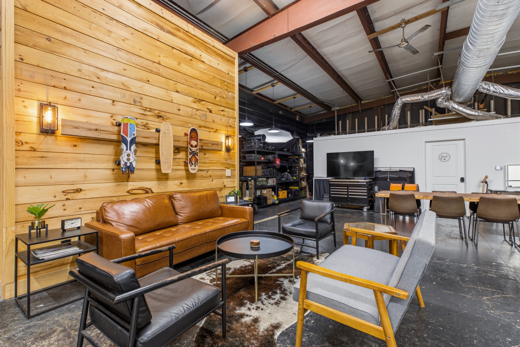 The Lounge — client comfort + review